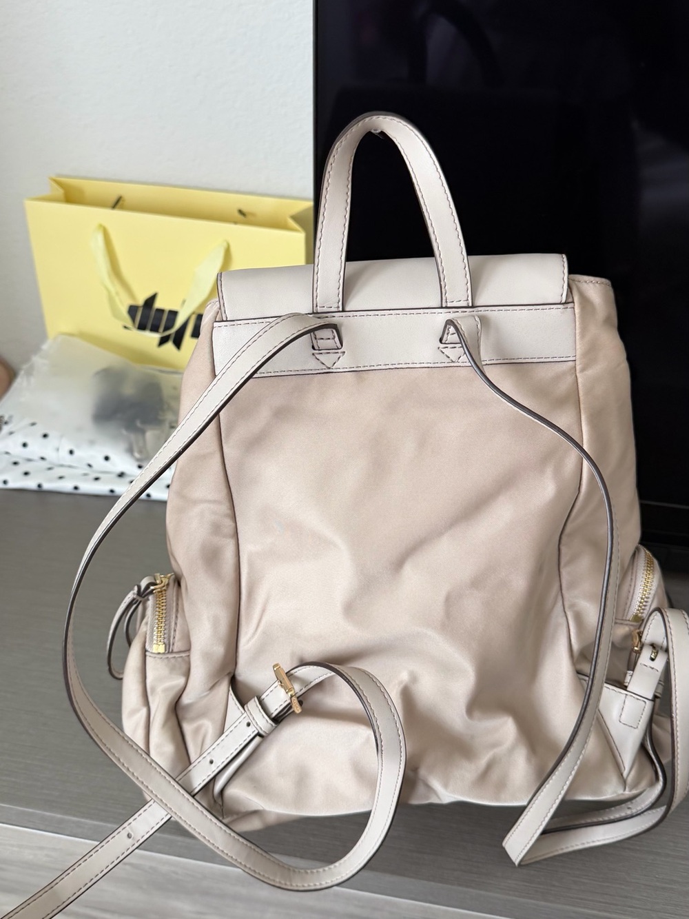 MICHAEL KORS Soft Cream Drawstring Backpack with Gold Hardware - Picture 10 of 11